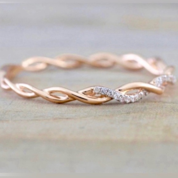 NEW 18K Rose Gold Diamond Twist Ring - Picture 3 of 5